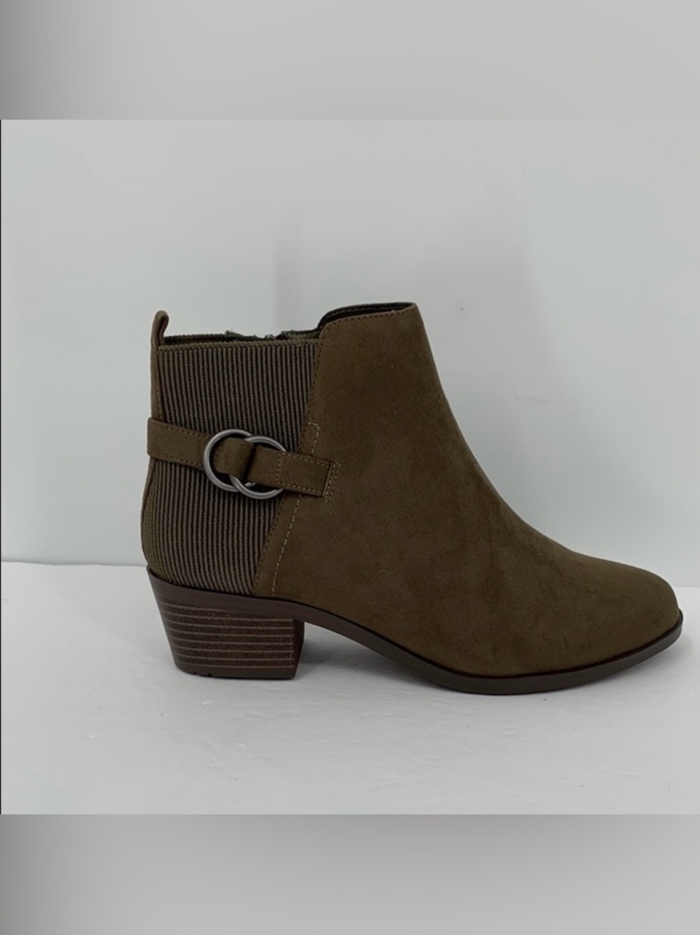 Market & Spruce Kaili ankle boots bootie shoe olive green heel stretch new 7.5